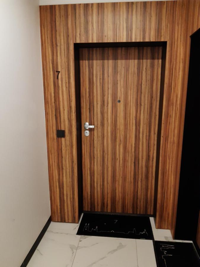Golden Mood Apartment *
